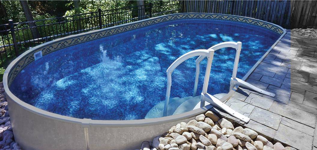 Oval Insulated Pool With Deck